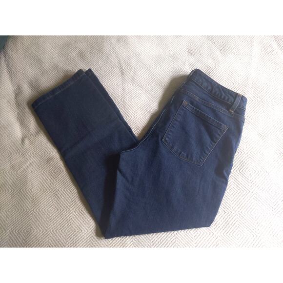 L.L.BEAN Classic Fit Women's Blue Jeans Size 10 Petite Medium Wash Straight Leg - Picture 5 of 8